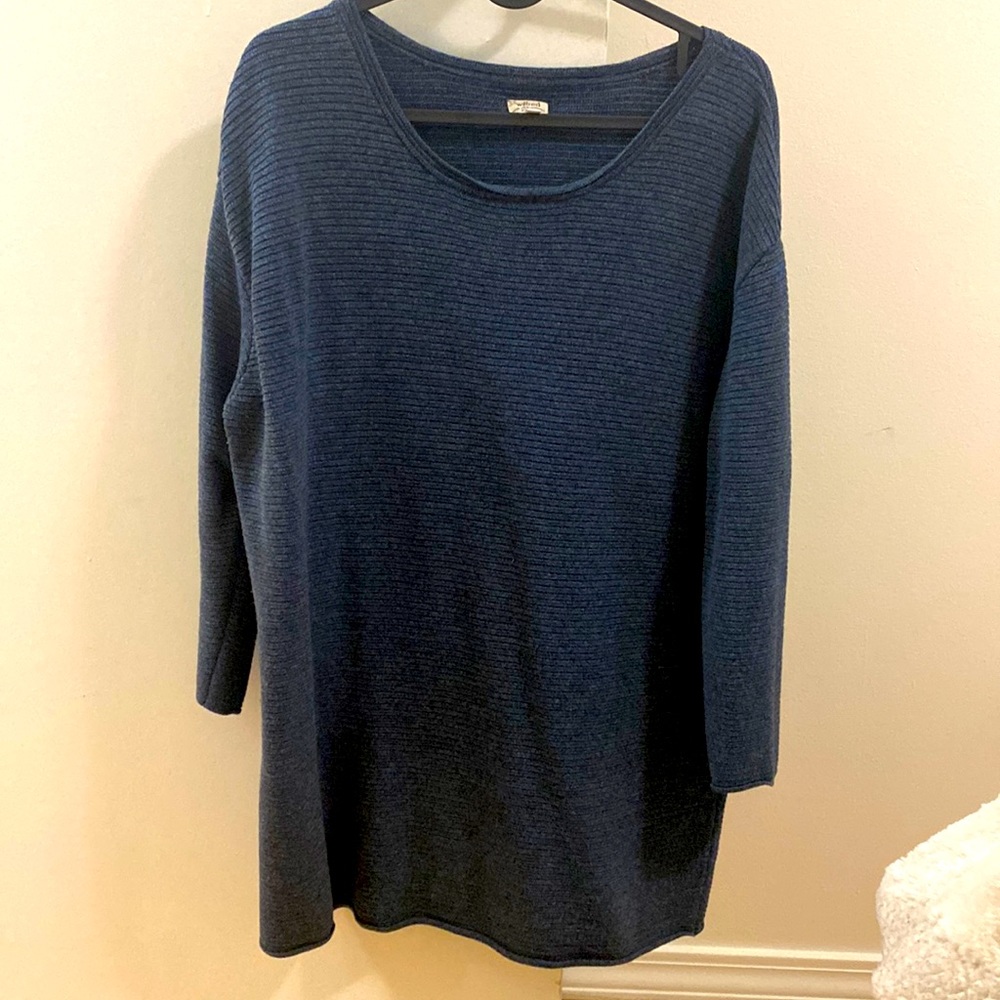 Wilfred sweater